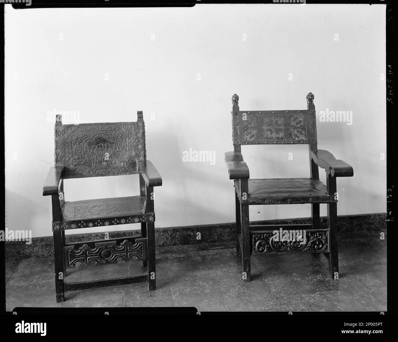 Virginia House, Mexican carved furniture, Richmond, Henrico County, Virginia. Carnegie Survey of the Architecture of the South. United States  Virginia  Henrico County  Richmond, Chairs, Woodwork. Stock Photo