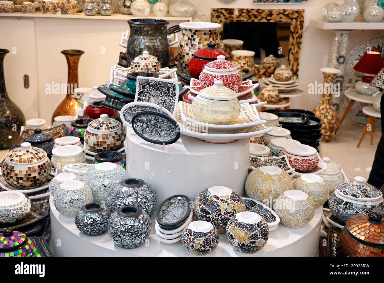 Fancy crockery cheap