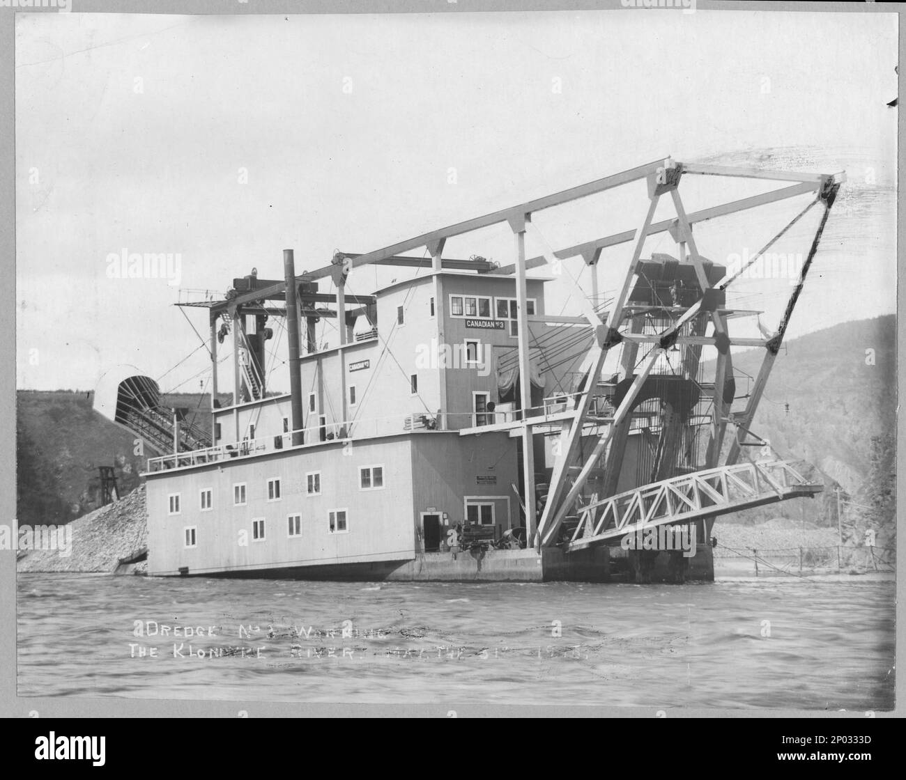 Gold mining industry Black and White Stock Photos & Images - Page 3 - Alamy