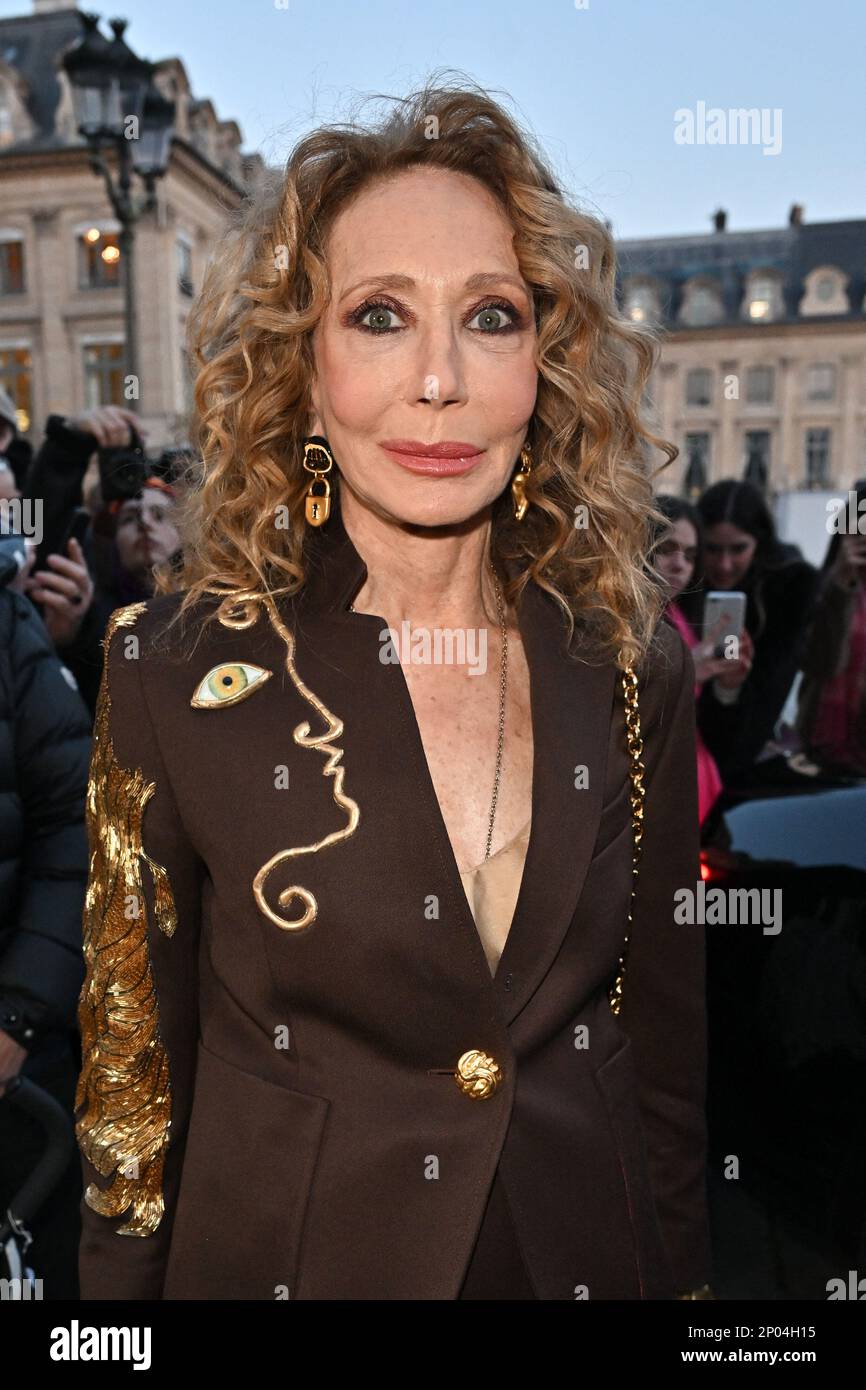 Paris, France. March 2, 2023, Paris, France. 02nd Mar, 2023. Marisa Berenson arriving at Schiaparelli show during Fashion Week in Paris, France on March 2, 2023. Photo by Julien Reynaud/APS-Medias/ABACAPRESS.COM Credit: Abaca Press/Alamy Live News Stock Photo