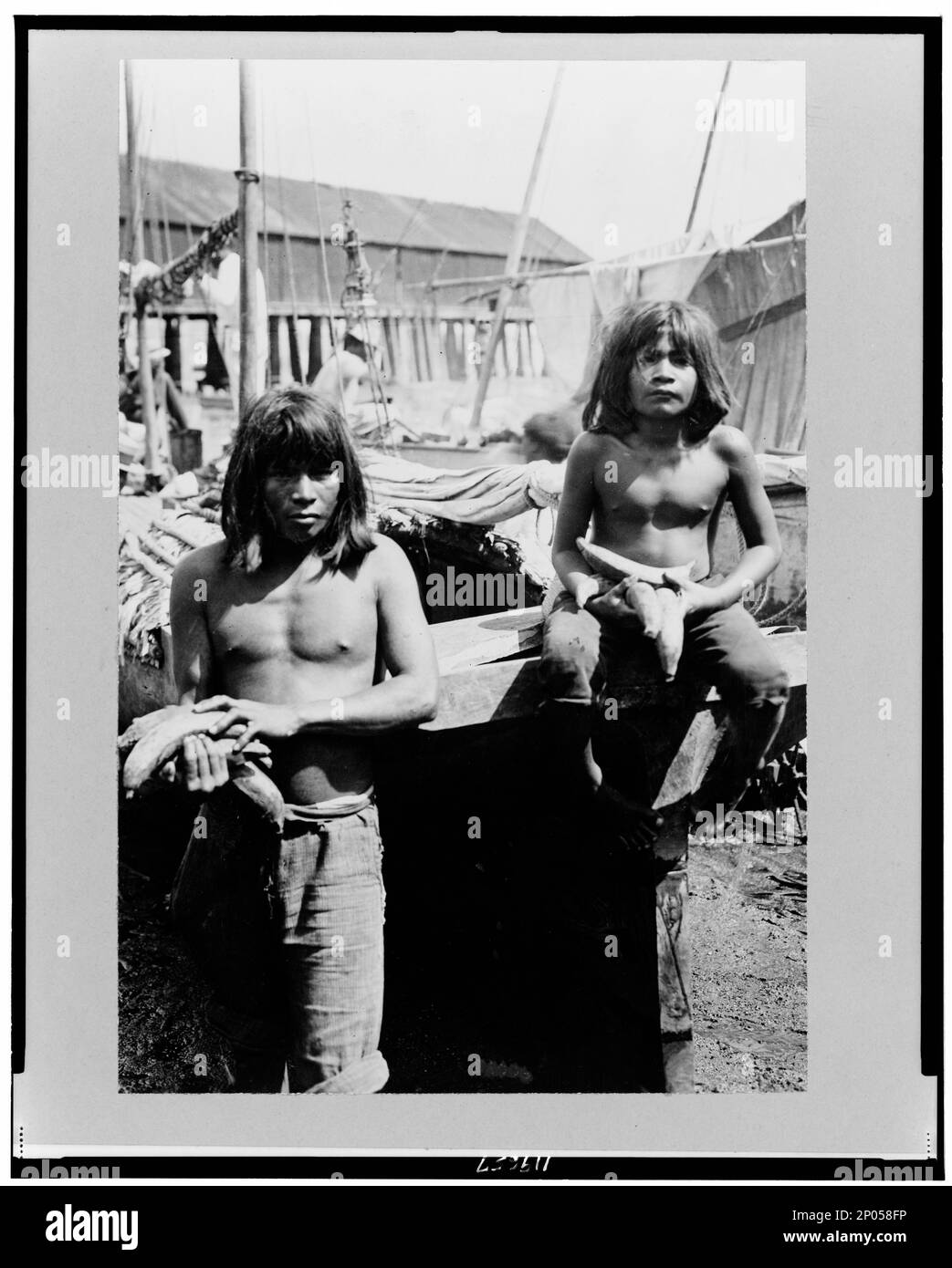 Panama San BlasNative Indians at beach market. Copyright by