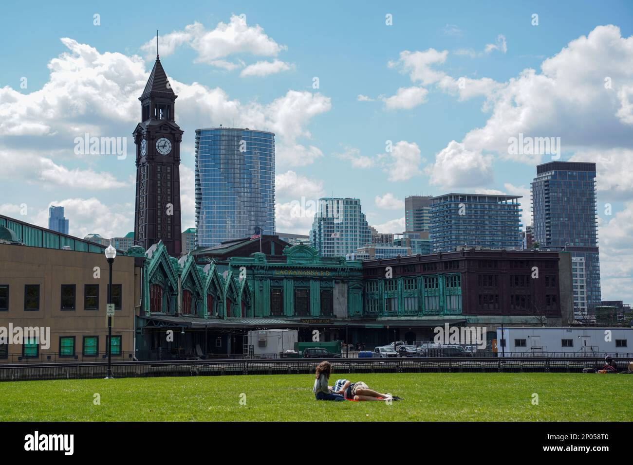 Nj railroad terminal hi-res stock photography and images - Alamy