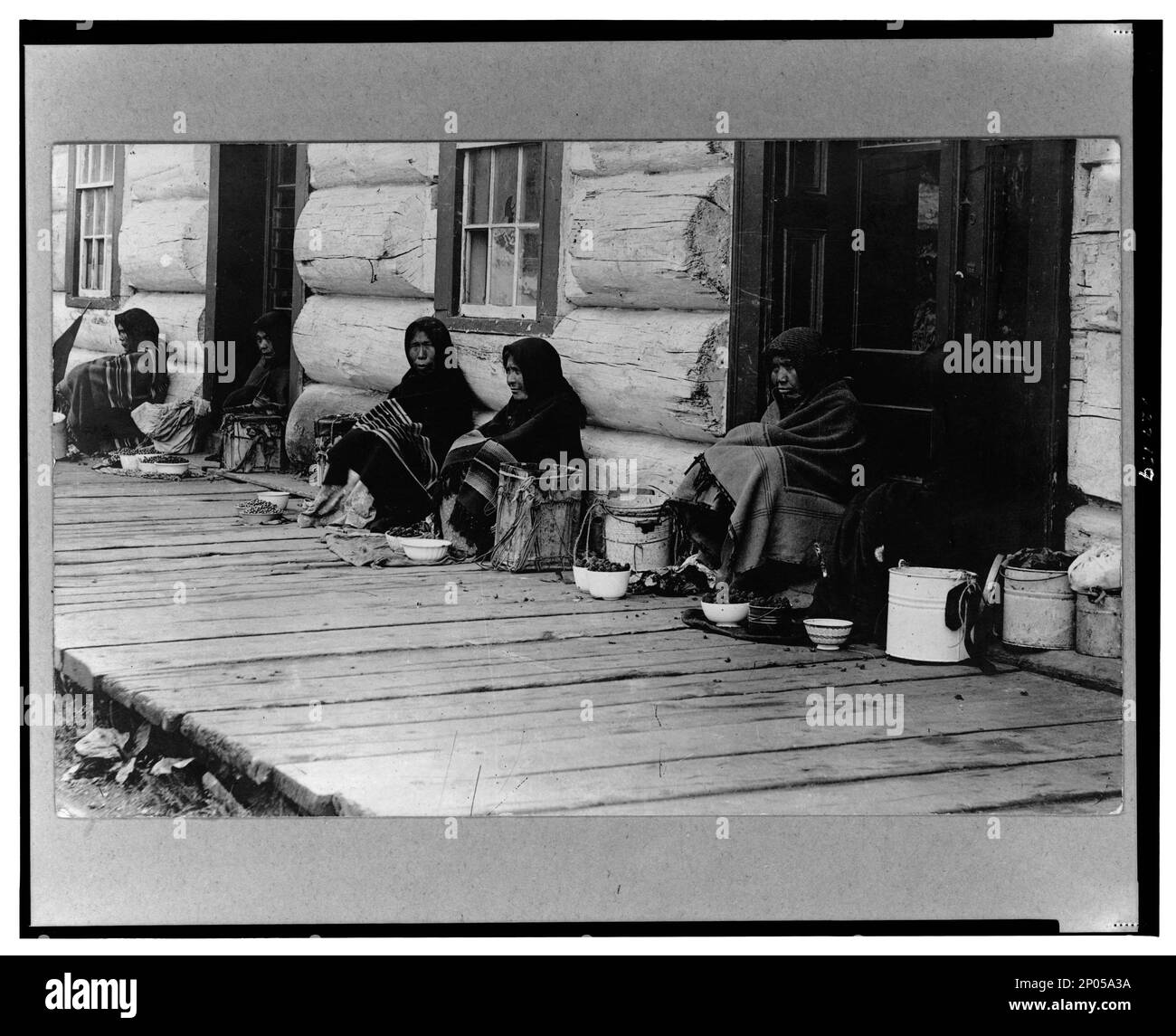 Indians of north america women alaska 1890 1940 hi-res stock ...