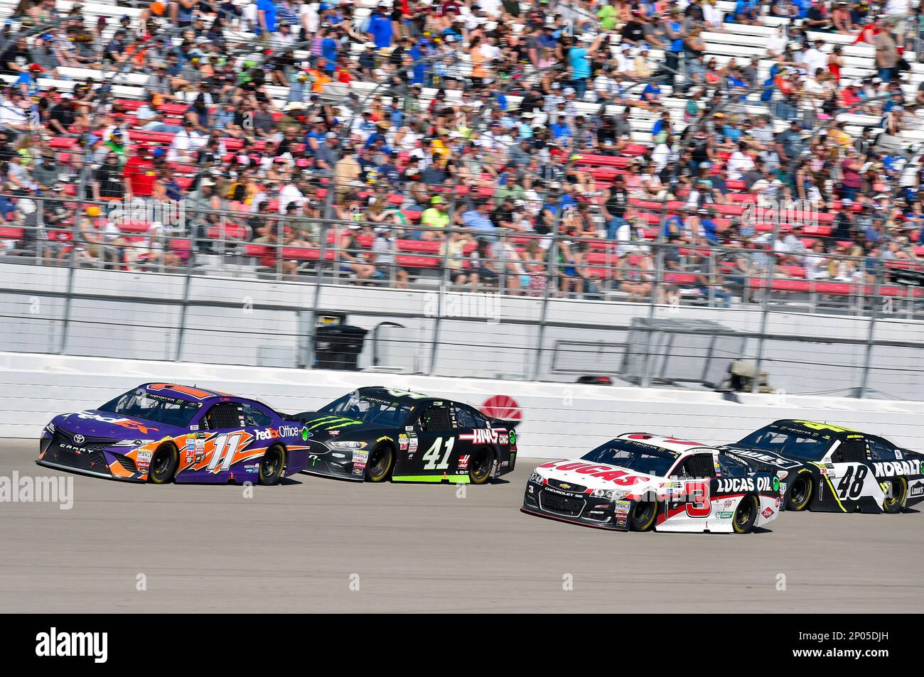 Denny Hamlin (11) and Kurt Busch (41) during the NASCAR Monster Energy Cup Series Kobalt 400