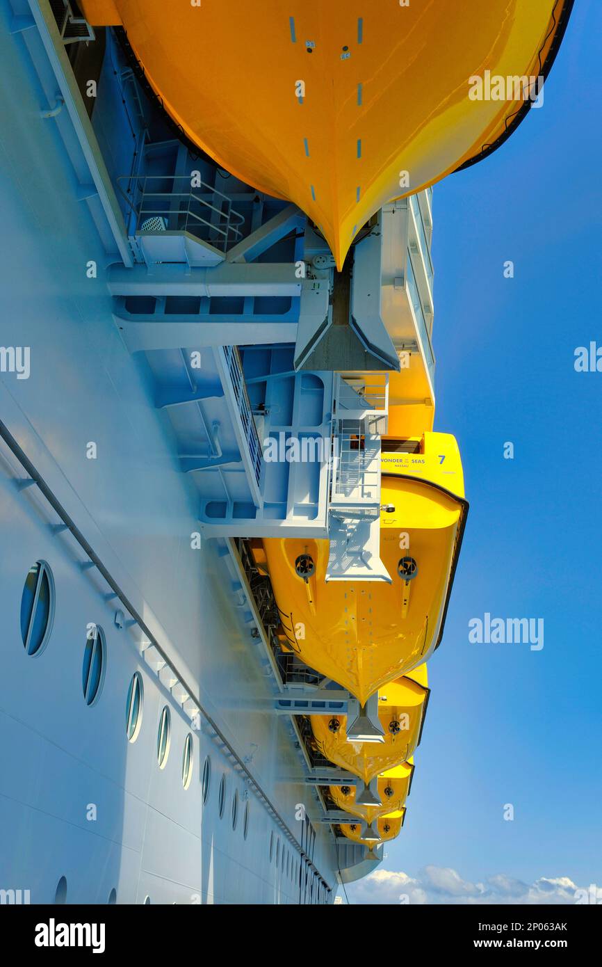 Lifeboats on Cruise Ship Stock Photo Alamy