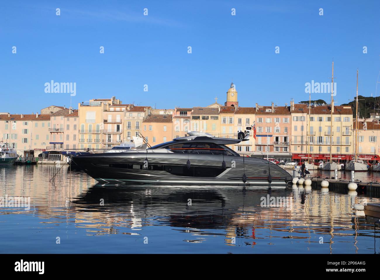 March 02th 2023. Saint-Tropez, France - Weather, summer heat Flowers of spring provence landscape. Sunbathing at La Plage Tropezina, walking in the old fishing village BB and Romy are symbols in the shop windows. Credit Ilona Barna BIPHOTONEWS, Alamy Live News Stock Photo