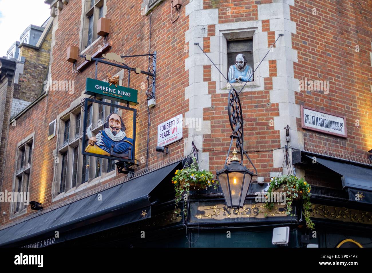 Shakespeare's Head In Soho, London Stock Photo - Alamy