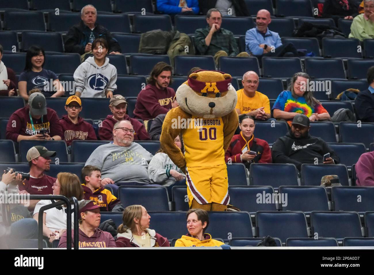 Goldy gopher hi-res stock photography and images - Alamy