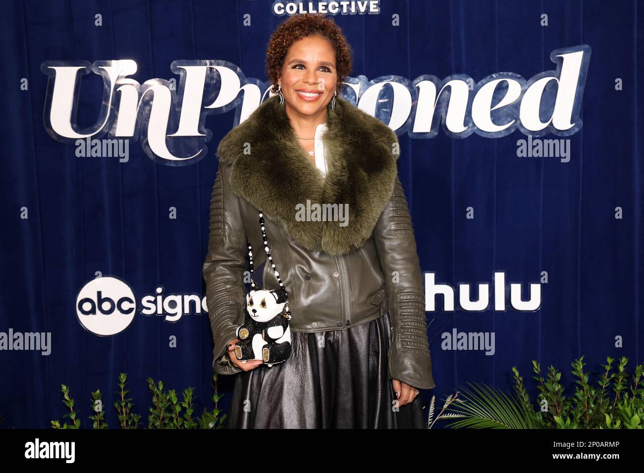 Yvette lee bowser hires stock photography and images Alamy(04)