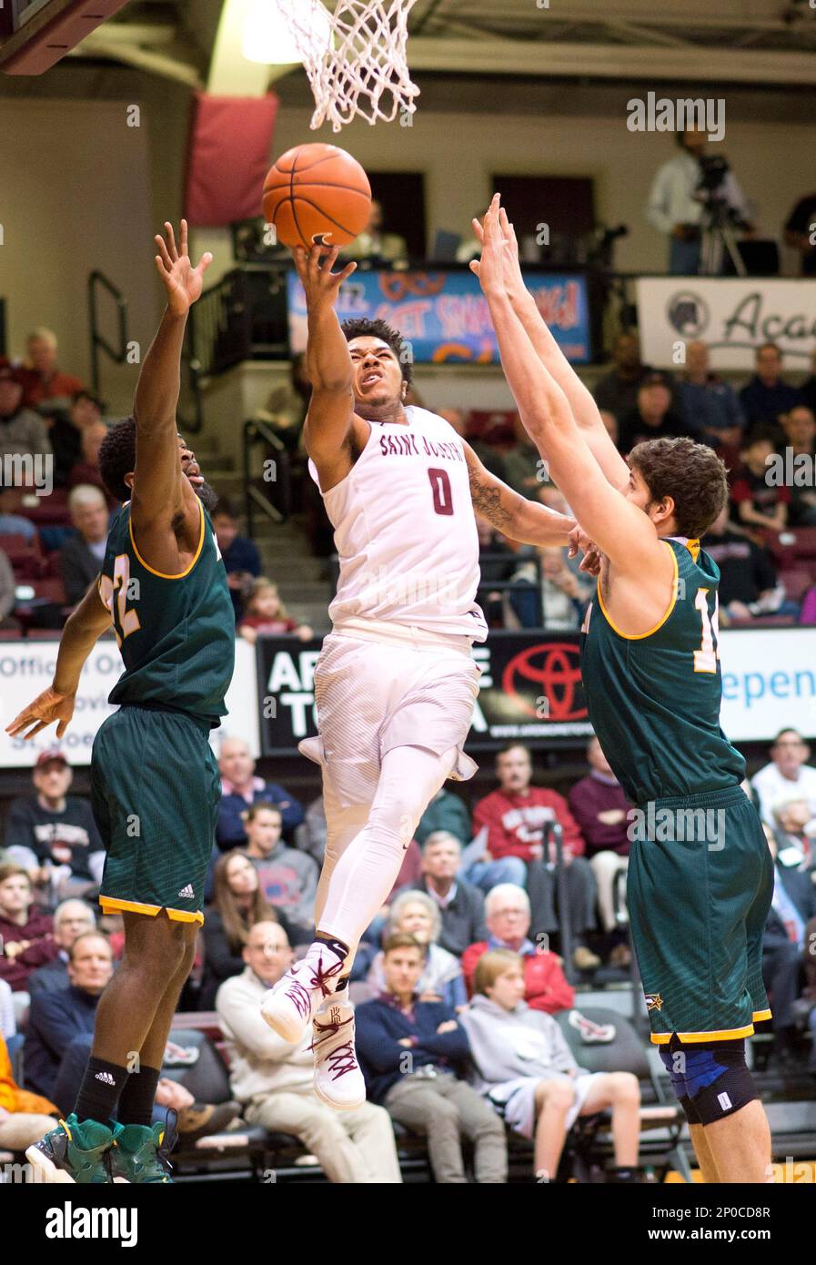 PHILADELPHIA, PA JANUARY 10 Saint Joe's Guard Lamarr Kimble (0) puts