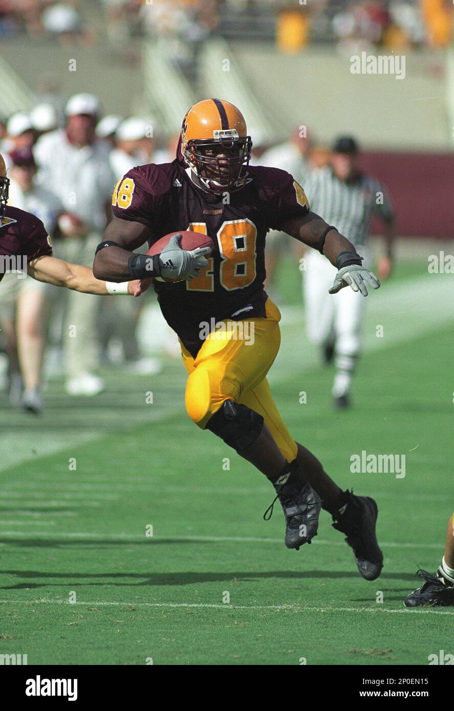 Arizona State defensive End Terrell Suggs in the first half during an NCAA  college football game against California, Saturday, October 7, 2000, in  Tempe, Arizona. (Rick Scuteri via AP Stock Photo - Alamy