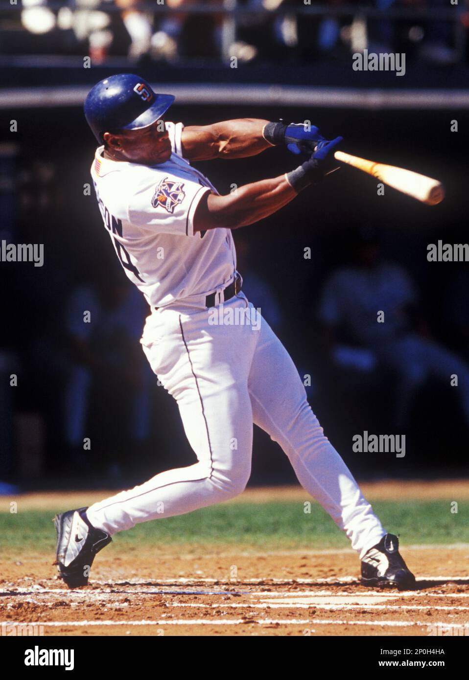 16 August 2001. Rickey Henderson of the San Diego Padres. Qualcomm Stadium,  San Diego, CA. (Photo by Stan Liu/Icon Sportswire) (Icon Sportswire via AP  Images Stock Photo - Alamy