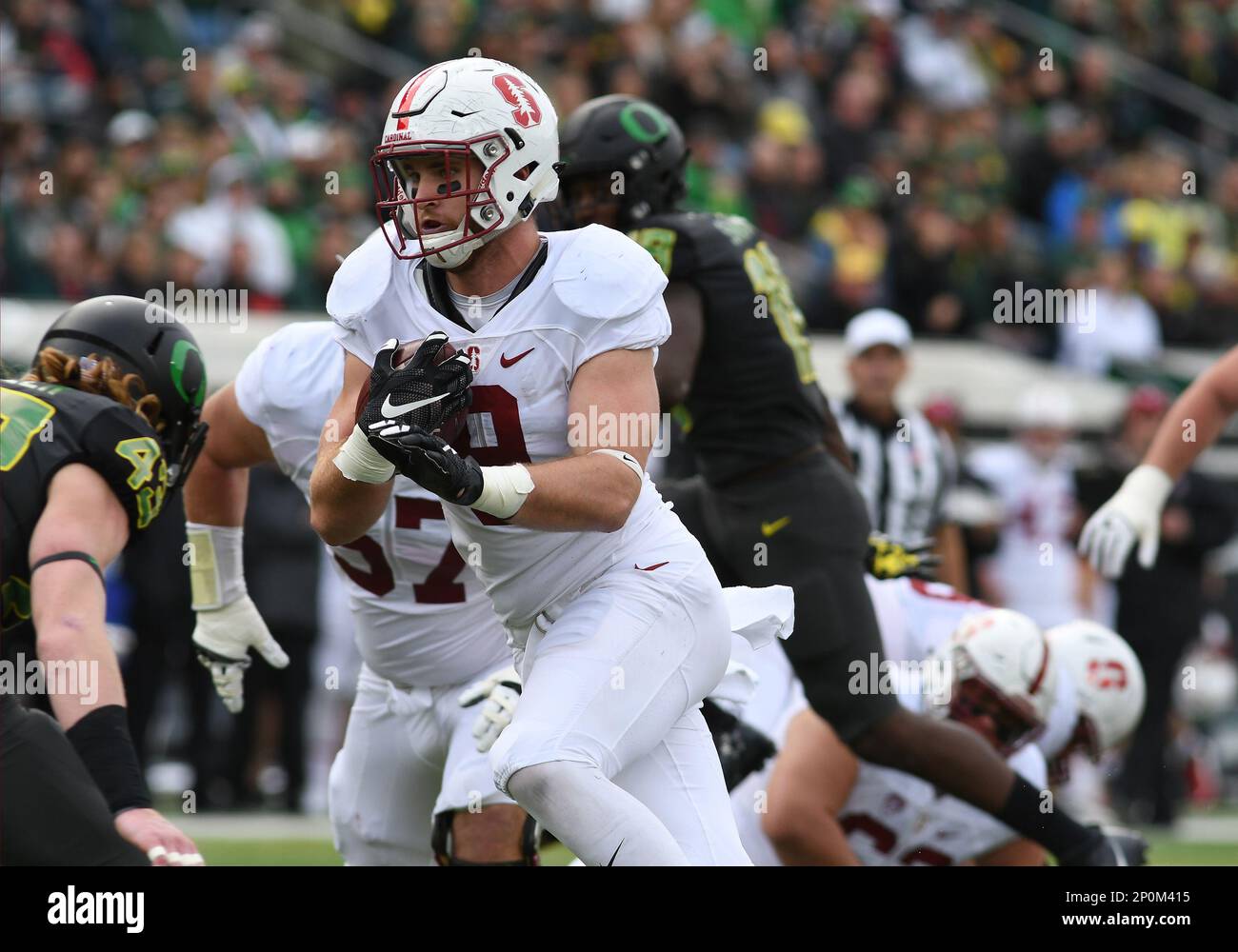 EUGENE, OR - NOVEMBER 12: Stanford University TE Dalton Schultz (9) during  a PAC-12 NCAA football game between the Oregon Ducks and the Stanford  Cardinal on November 12, 2016, at Autzen Stadium