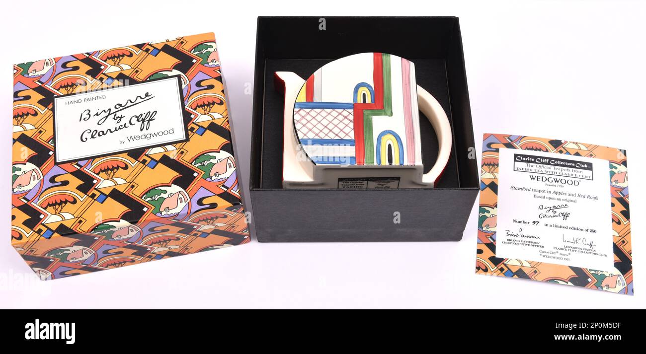 Clarice Cliff Limited Edition reproduction teapot and packaging by Wedgewood pottery Stock Photo
