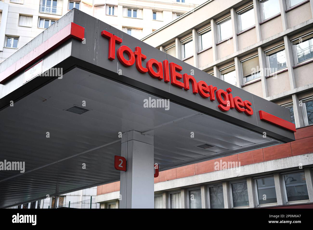 llustration picture shows a electronic panel with prices at a