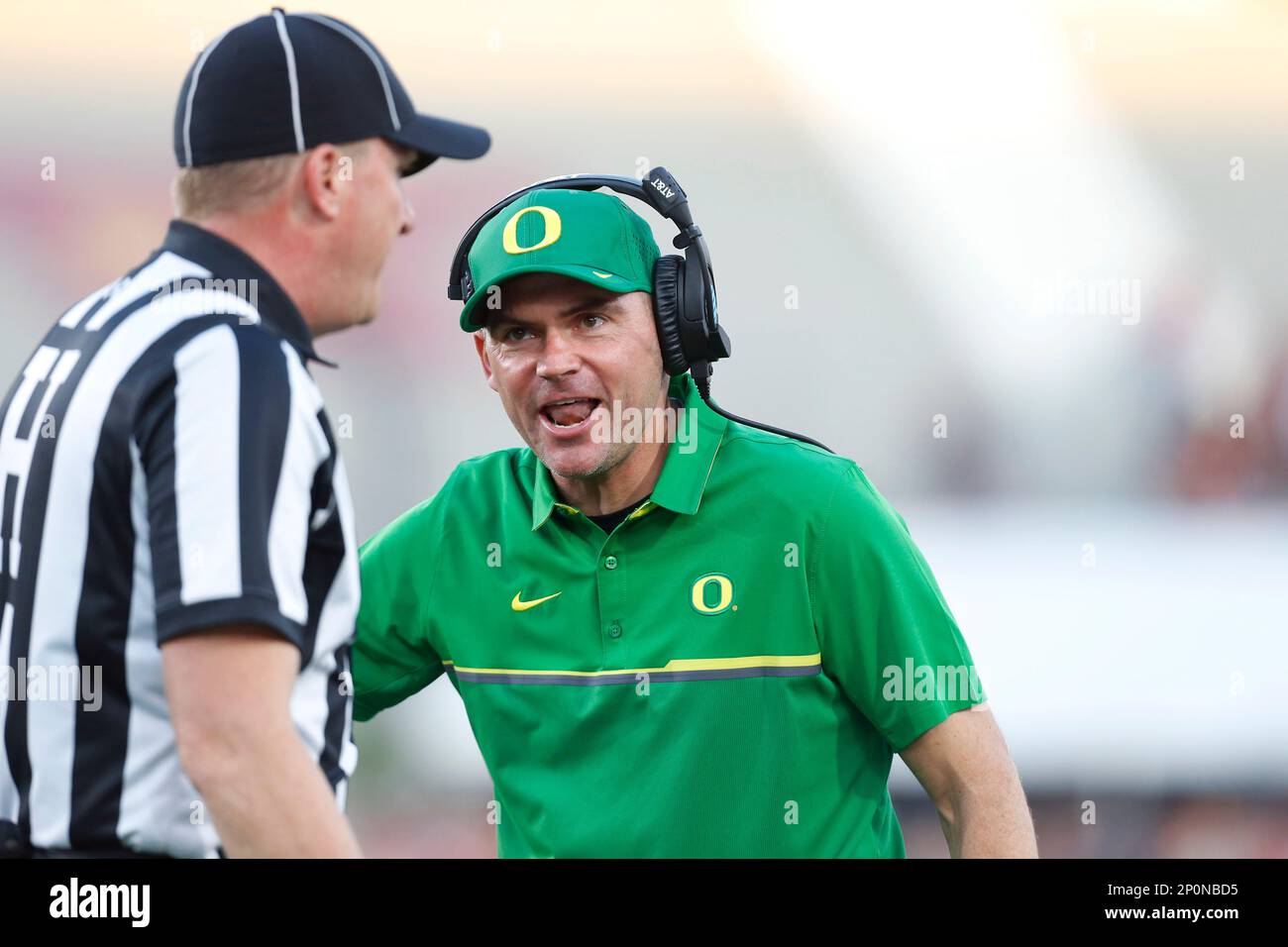 November 05, 2016 Oregon Ducks head coach Mark Helfrich during the NCAA