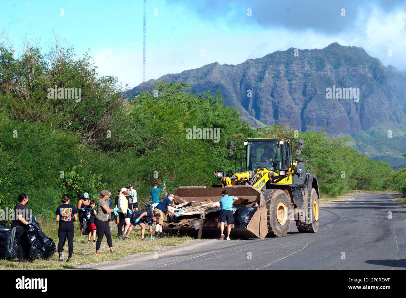 Military personnel, DoD civilians, and Hawaii community members