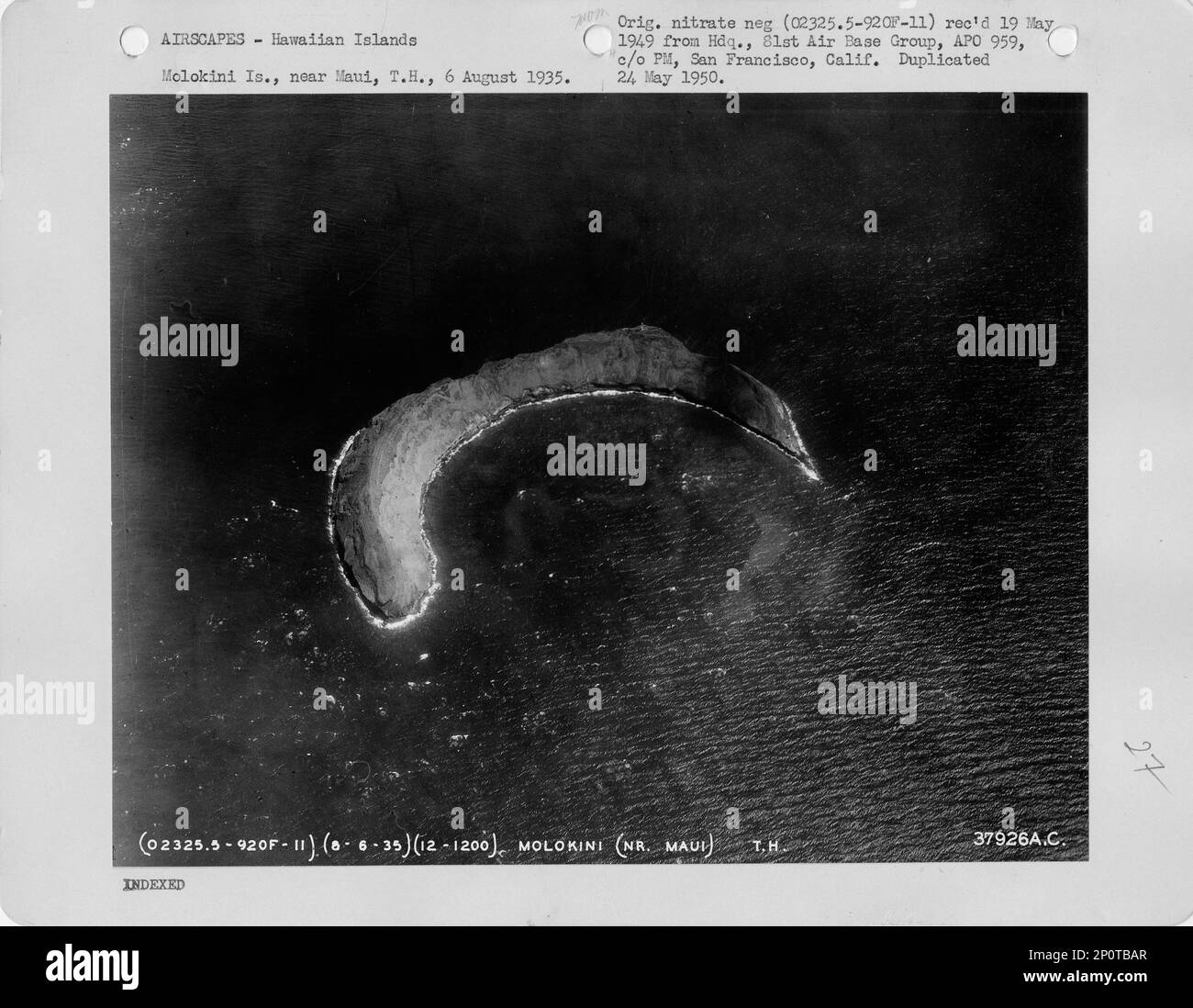 Molokini Black and White Stock Photos & Images - Alamy