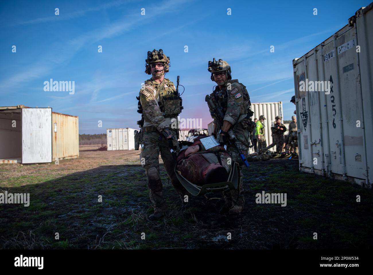 Mass casualty full mission profile hi-res stock photography and images ...