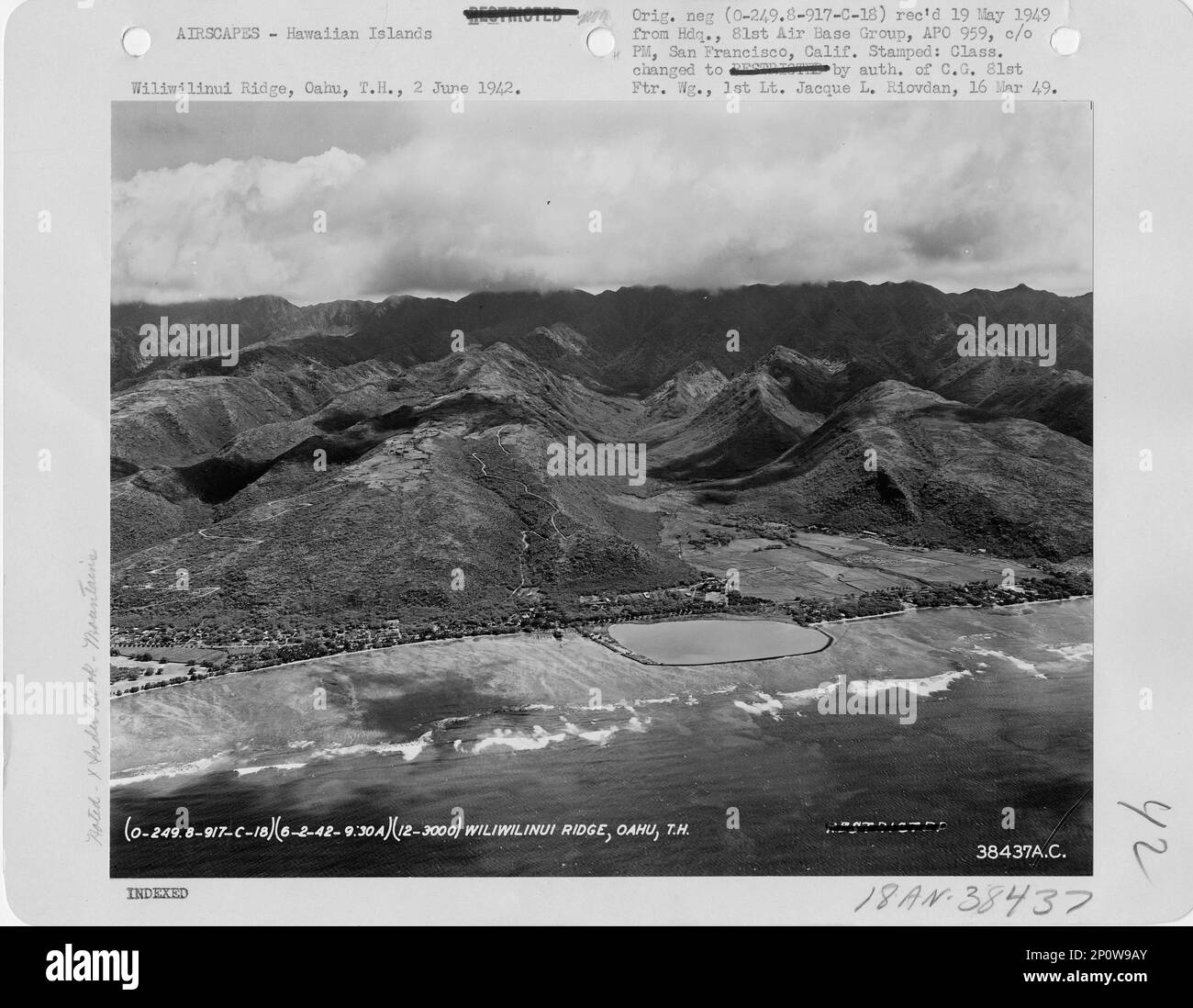 Hawaii island birds Black and White Stock Photos & Images - Alamy
