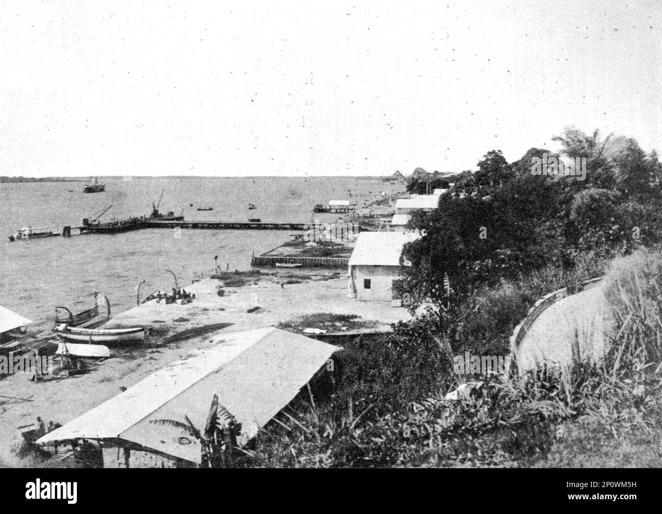 ''Le port de Douala; L'Ouest Africain', 1914. From &quot;Grande Geographie Bong Illustree&quot;, 1914. Stock Photo