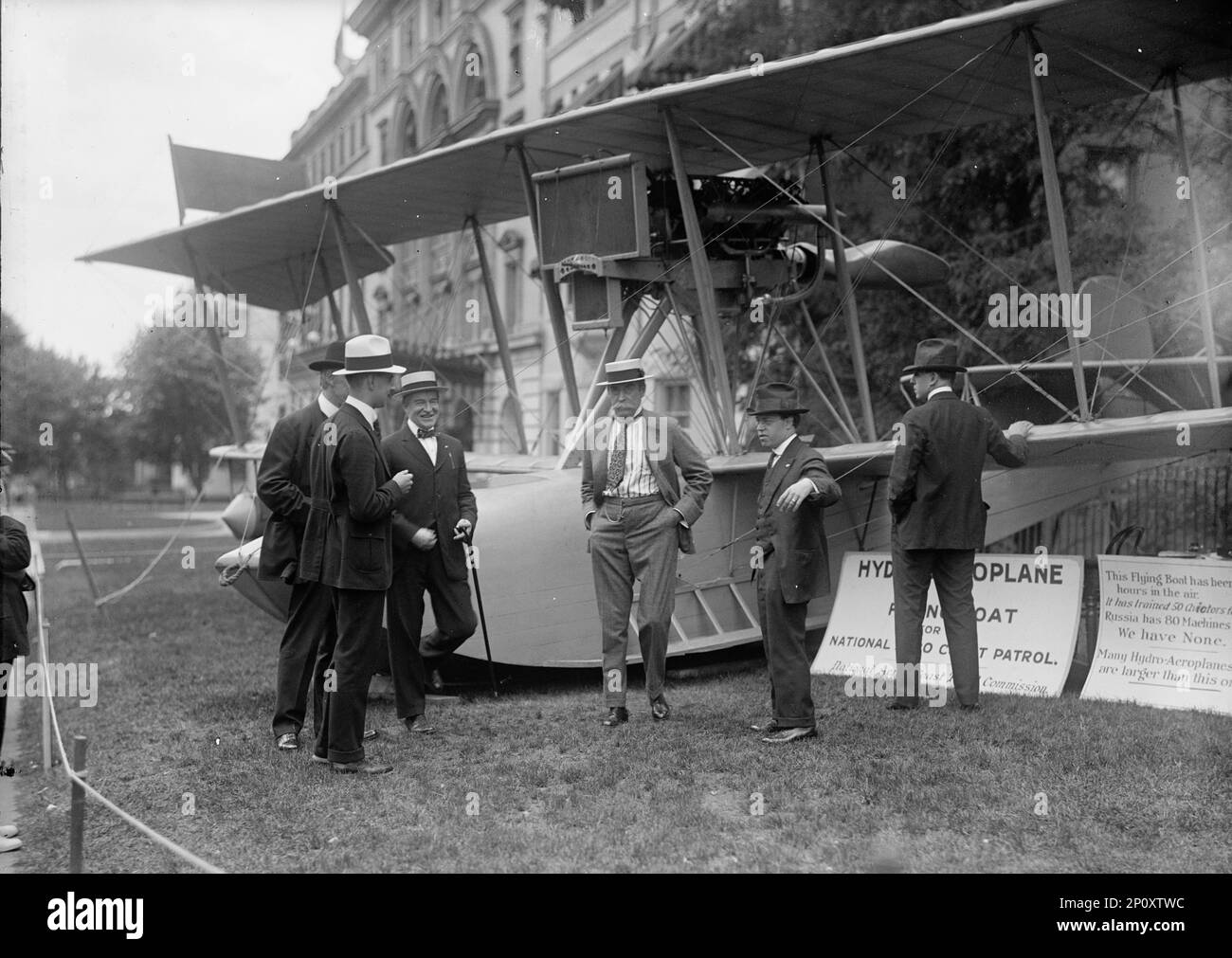 National Aero Coast Patrol Commn. - Curtiss Hydroaeroplane or Flying Boat Exhibited Near House Office Building, Bowman; Frankenfield; [Robert] Peary [centre]; Smith; Fred Kelly, 1917. Stock Photo