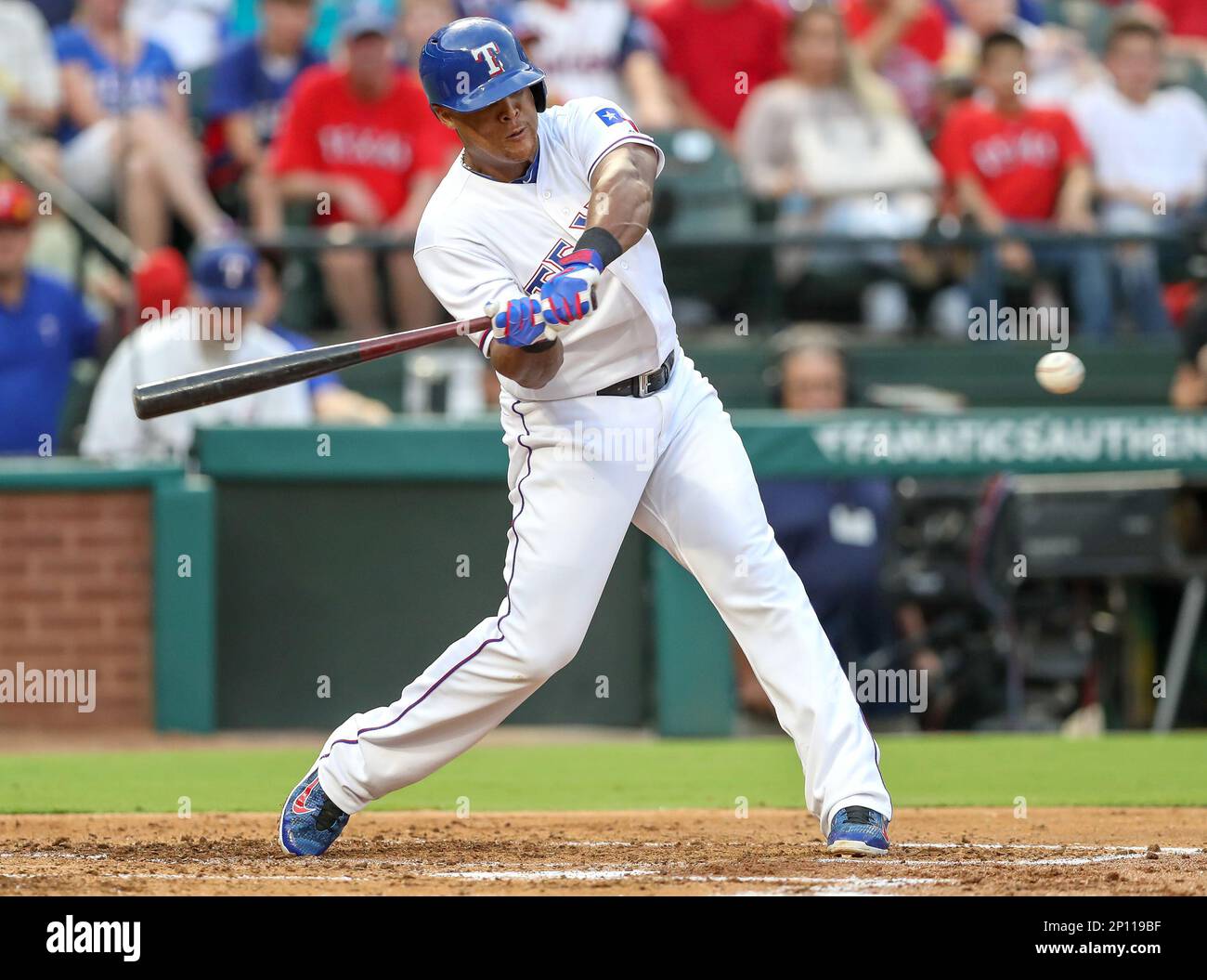 30 AUG 2016: Texas Rangers third baseman Adrian Beltre tries to make ...