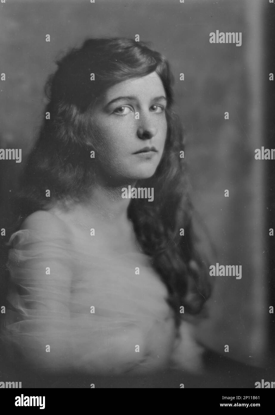 Duvall, Miss, portrait photograph, 1916 Stock Photo Alamy