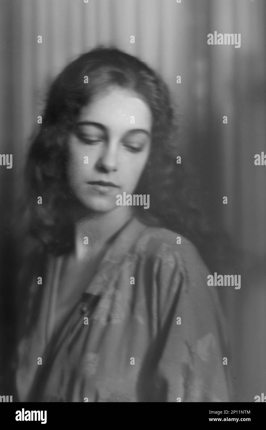 Harrison dolly hires stock photography and images Alamy