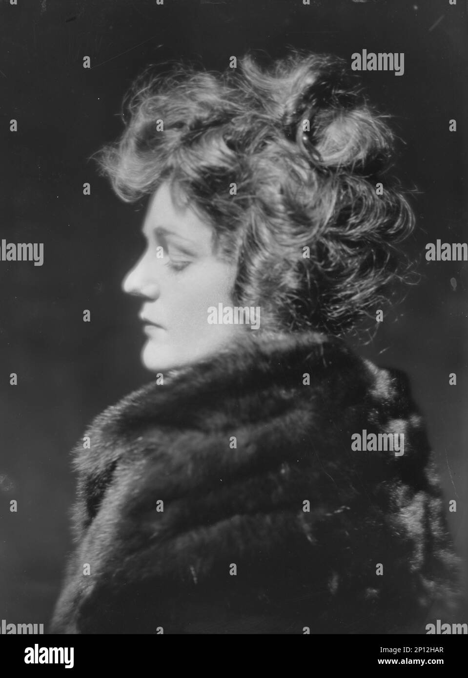 Pell, Miss, portrait photograph, 1916 Apr. 11. Stock Photo