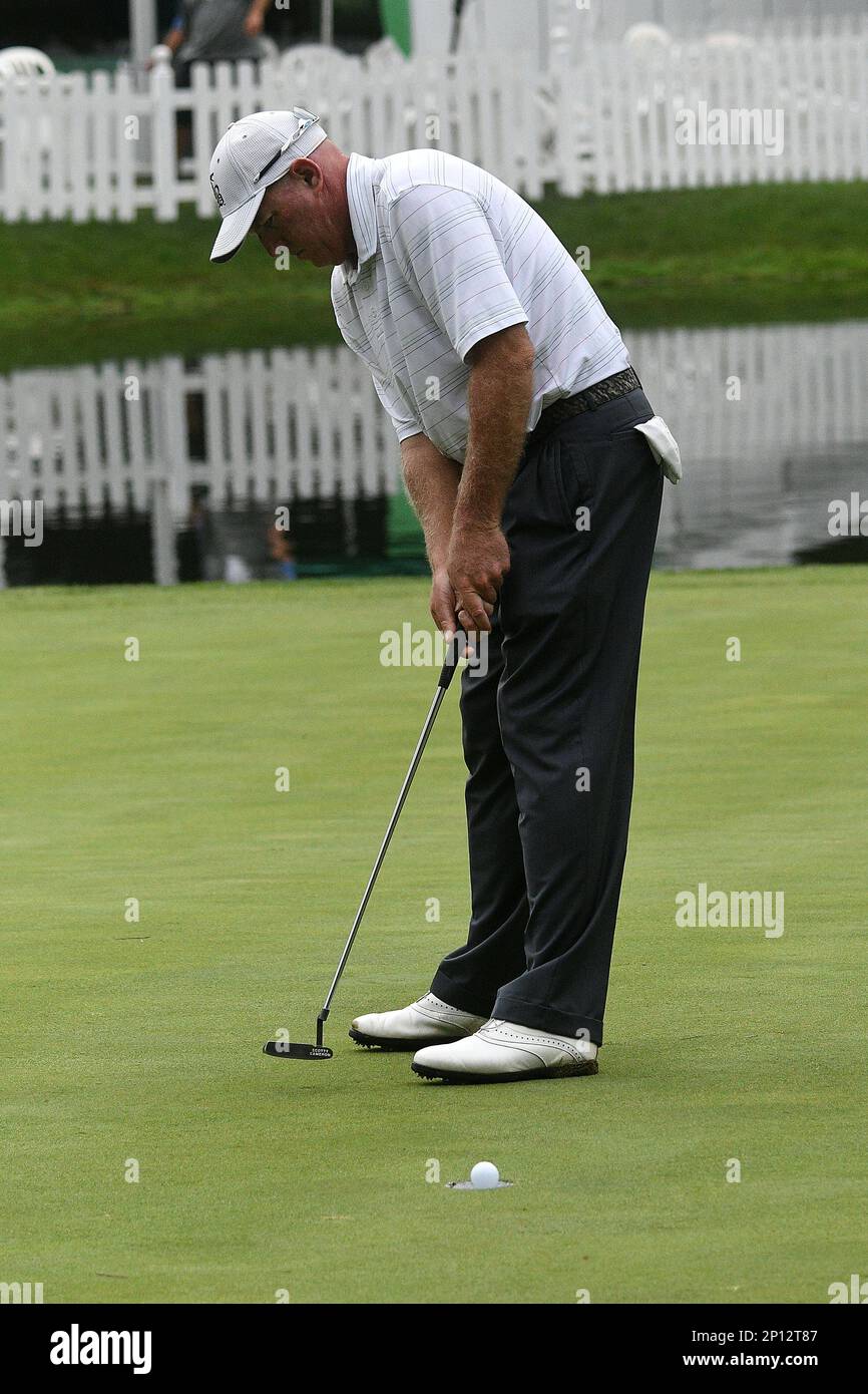13 AUG 2016 Golfer Chad Johnson putts on the 18th hole during the