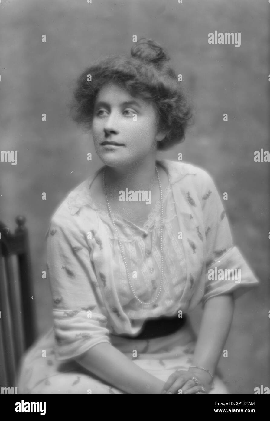 Thomas, Miss, portrait photograph, 1914 July 13. Stock Photo