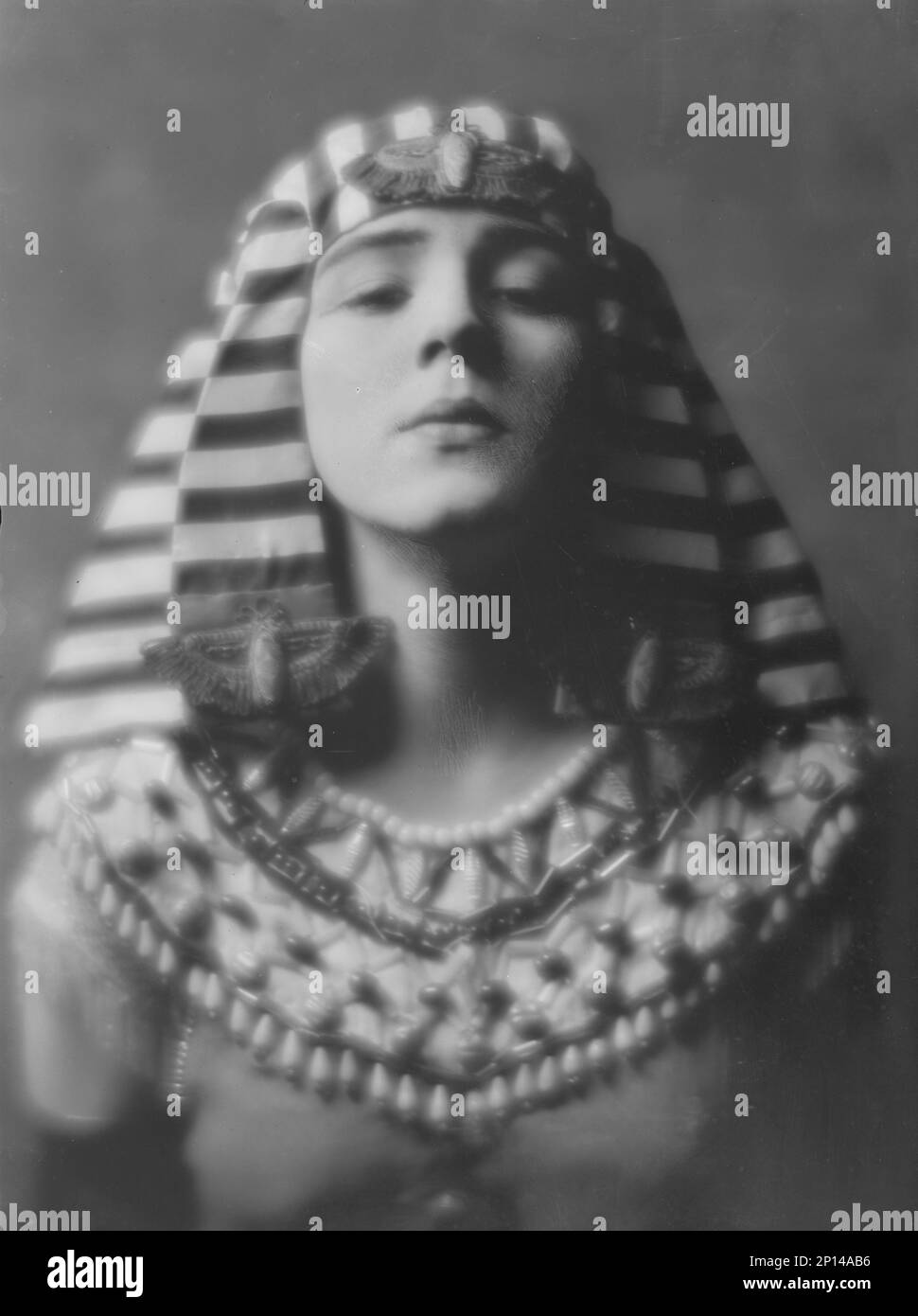 Fontaine, Miss, portrait photograph, 1916 Feb. 2 Stock Photo - Alamy