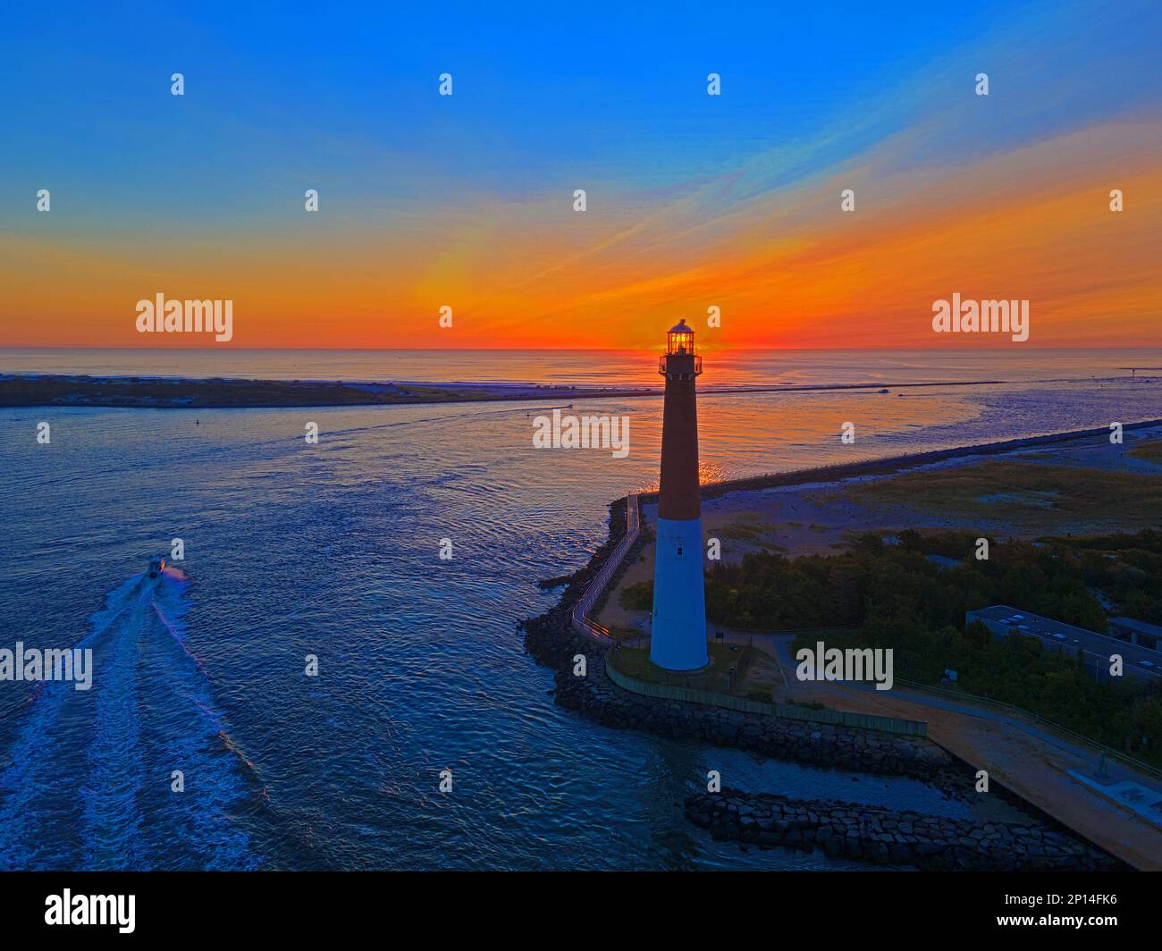 Colorful ocean museum hi-res stock photography and images - Alamy