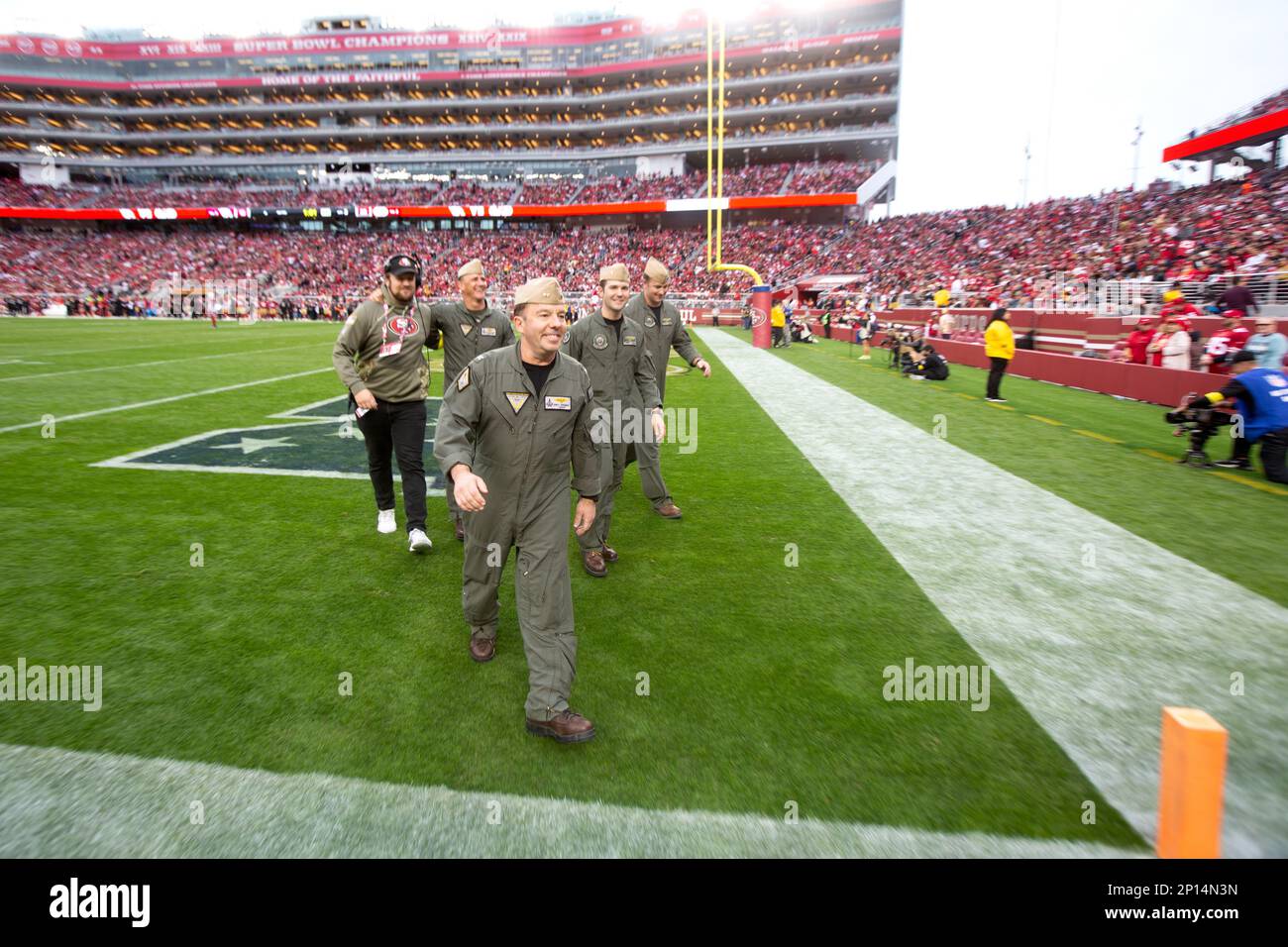 Santa Clara, California, USA. 17th Nov, 2019. San Francisco 49ers defensive  end Dee Ford (55) sacks Arizona Cardinals quarterback Kyler Murray (1) on  Sunday, November 17, 2019, at Levis Stadium in Santa