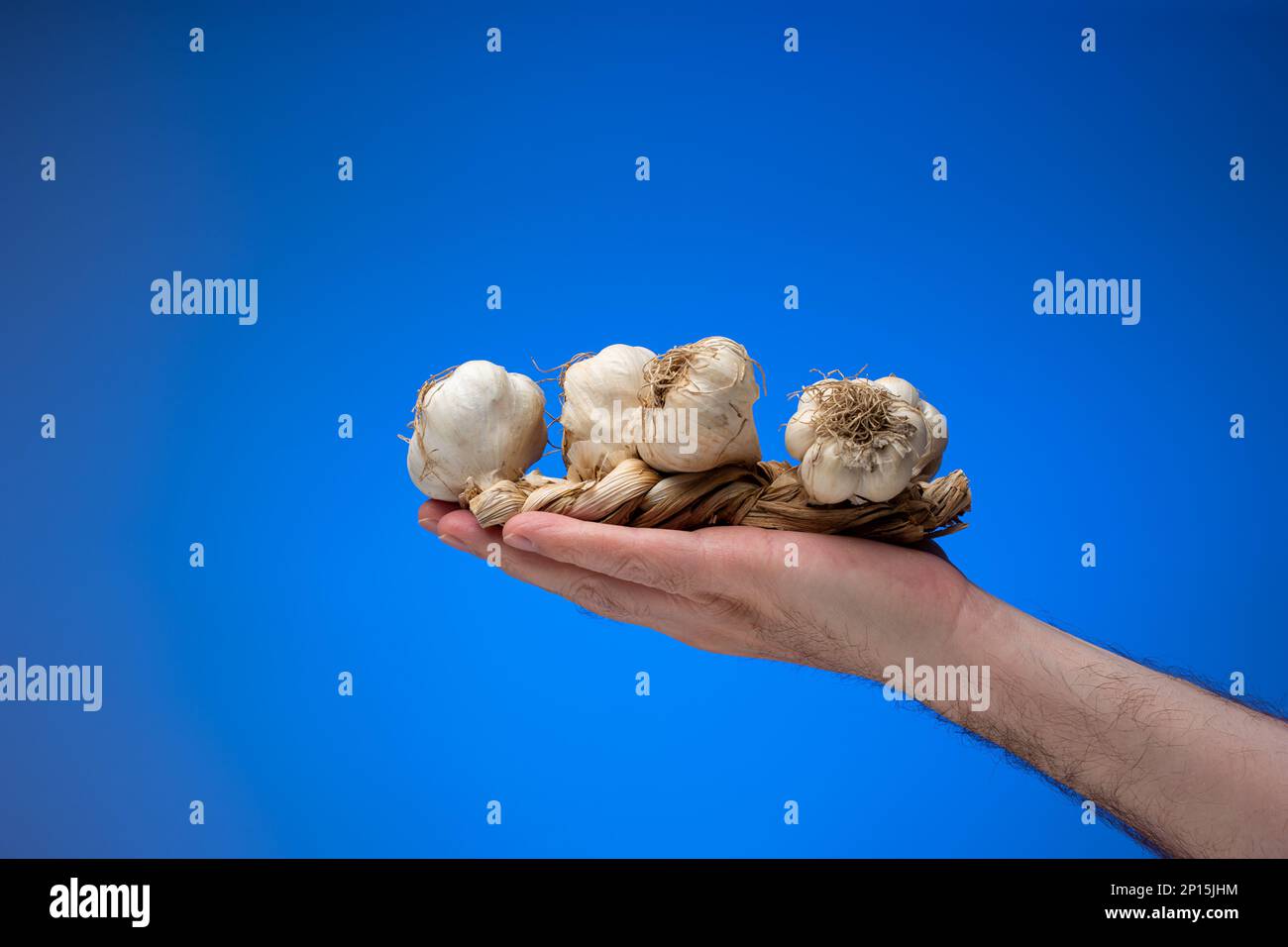 Garlic rope hi-res stock photography and images - Alamy