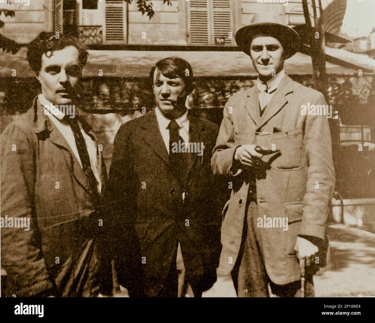 This undated photograph made available on Friday, June 17, 2016, by the  Amedeo Modigliani Institute in Rome, shows from left, Italian painter and  sculptor Amedeo Modigliani, Spanish painter and sculptor Pablo Picasso,, image size:1300x1120