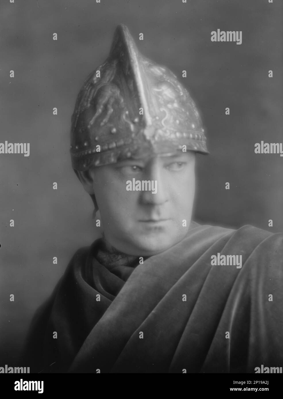 Fisher, Harrison, in costume, 1913 Stock Photo Alamy