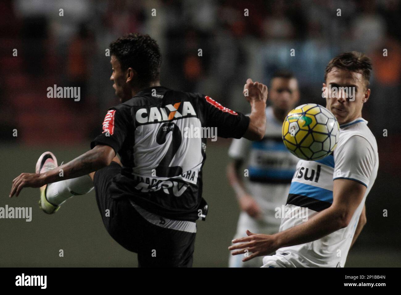 Belo Horizonte - MG 26/05/2016 - BRASILEIRO A 2016 - Atletico-MG x Gremio -  Luan,jogador do Gremio durante partida no Independencia. Foto: Thomas  Santos/AGIF (via AP Stock Photo - Alamy