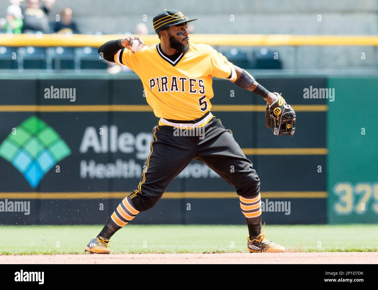 May 1 2016: Pittsburgh Pirates second baseman Josh Harrison (5) in action  during the game between the Cincinnati Reds and the Pittsburgh Pirates at  PNC Park in Pittsburgh, Pennsylvania (Photo by Justin