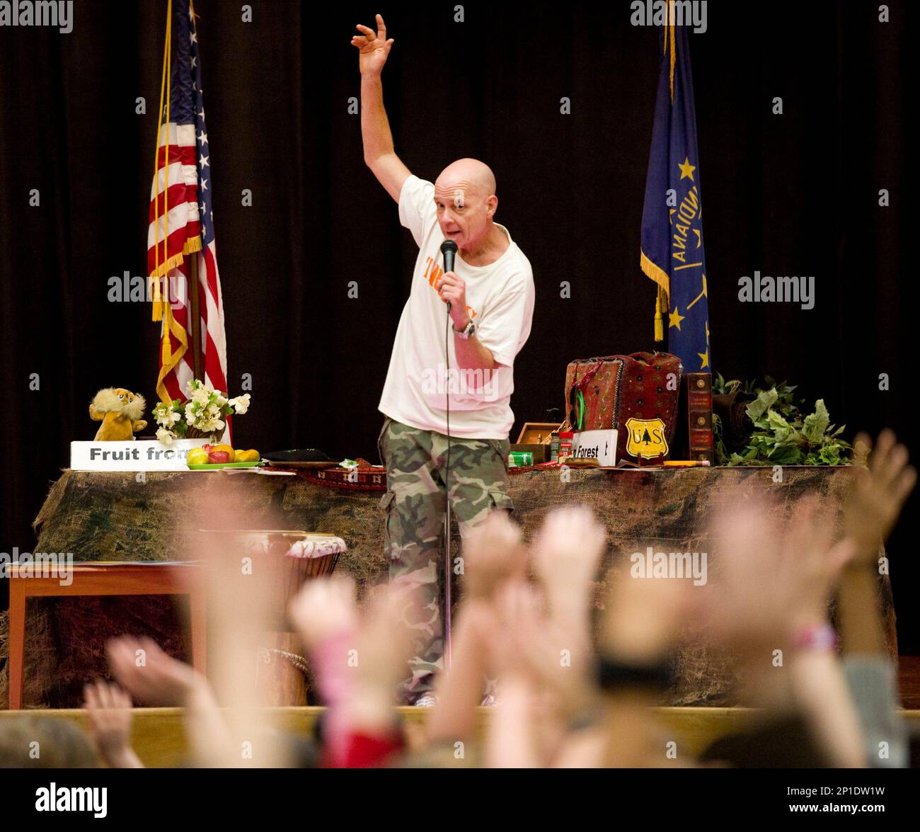 Tim Womick performs his "TreeCircus" presentation for the third