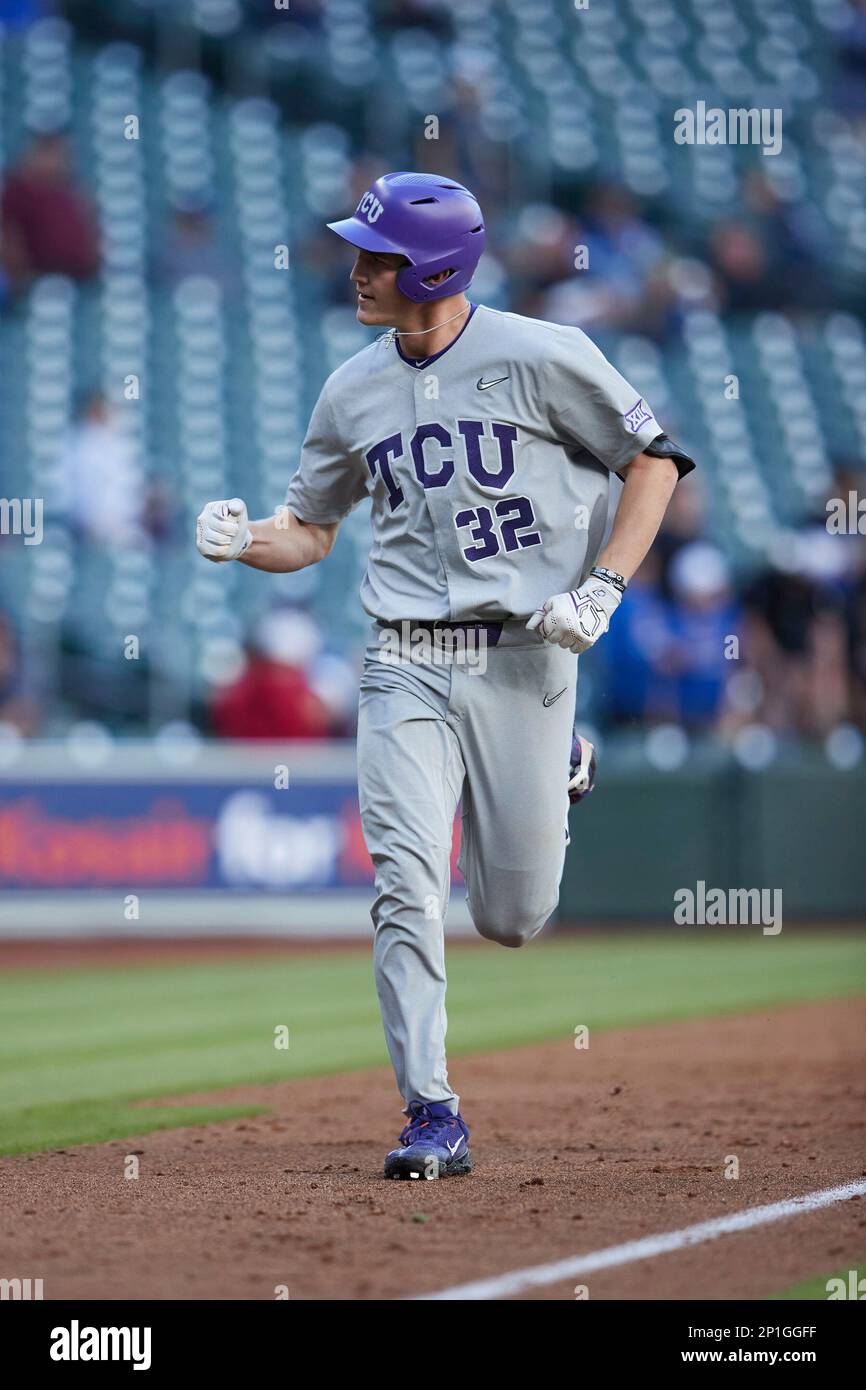 Cole Fontenelle (32) of the Texas Christian Horned Frogs pumps his fist