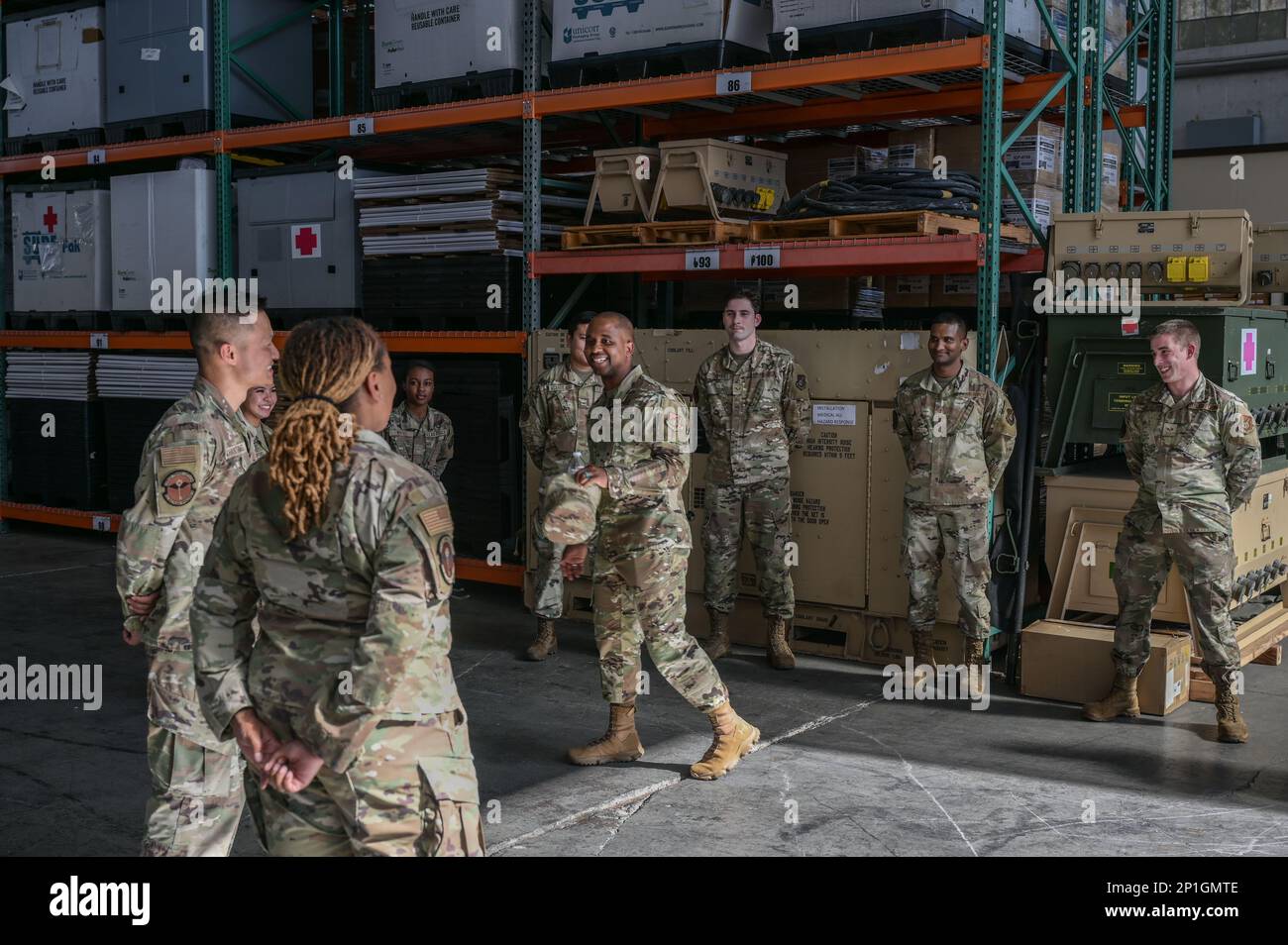 Chief Master Sgt. Anthony Thompson Jr.,15th Wing command chief, introduces himself to Airmen assigned to the 15th Healthcare Operations Squadron during an immersion tour at Joint Base Pearl Harbor-Hickam, Hawaii, Jan. 6, 2023. Medical logistics is responsible for acquiring and distributing medical supplies throughout the 15th Medical Group. Stock Photo