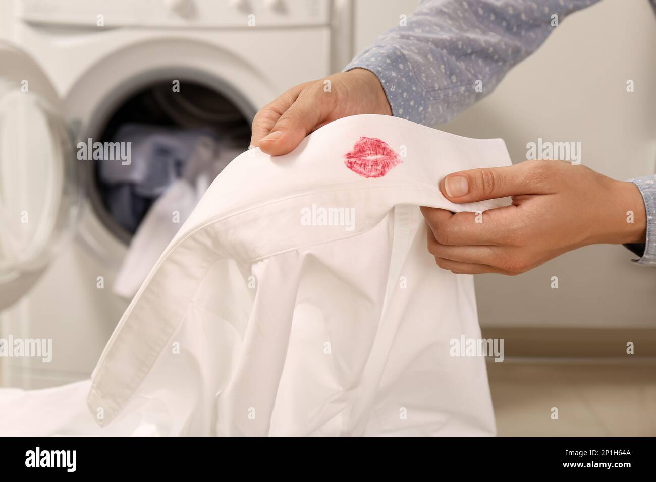 Woman man lipstick kiss hi-res stock photography and images - Alamy