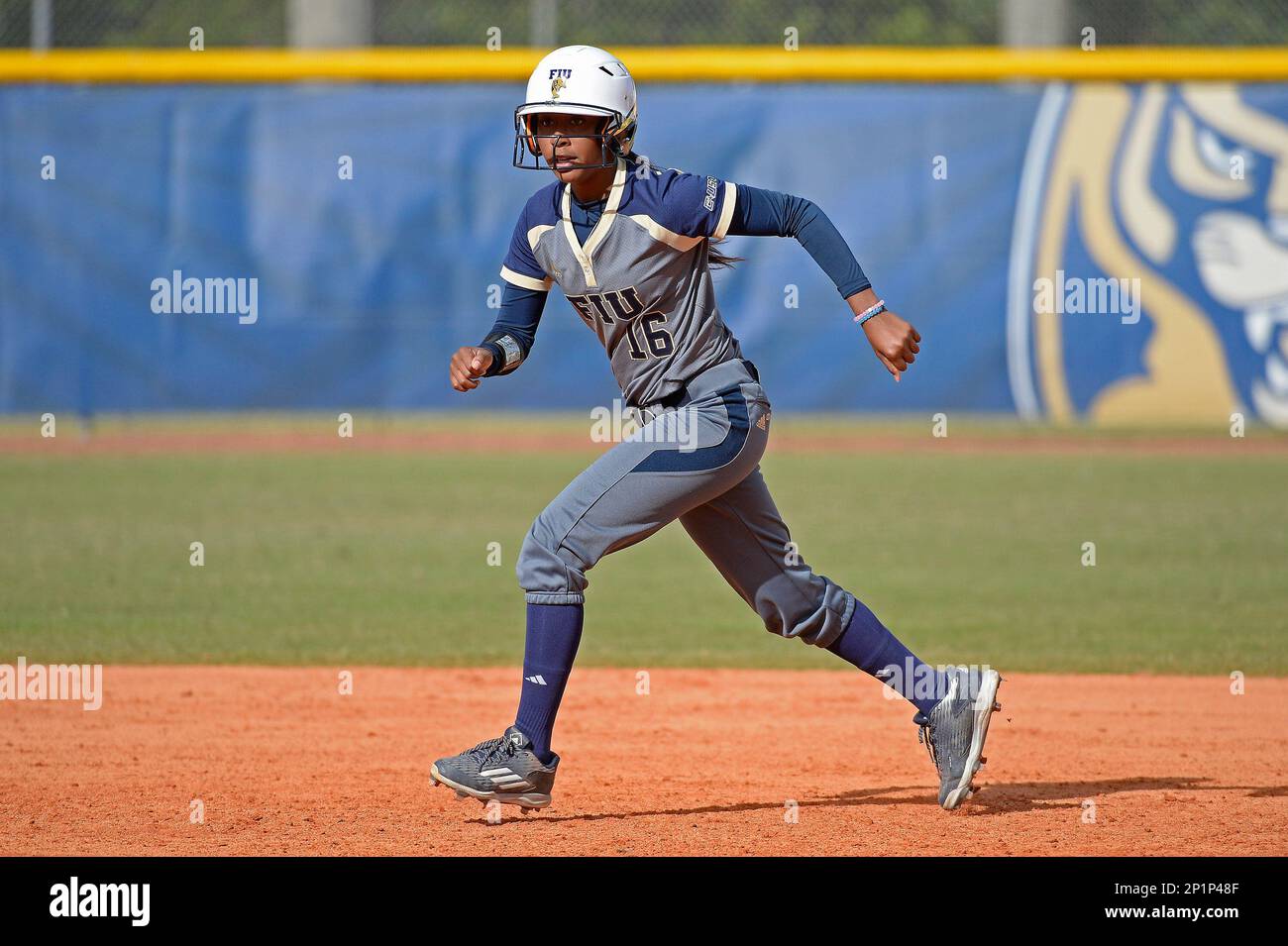 14 February 2016 FIU infielder LaurenWilliams (16) runs to third base