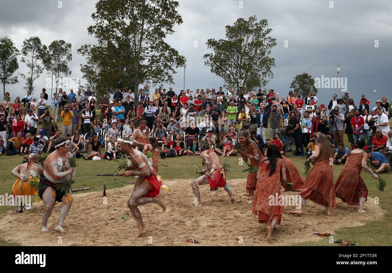 Traditional Aboriginal dancers perform a ceremony on Australia Day in ...