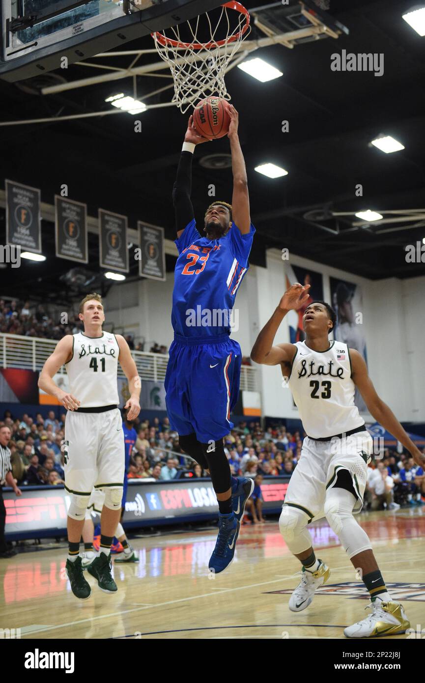 27 November 2015 Boise State (23) James b III goes up for a dunk