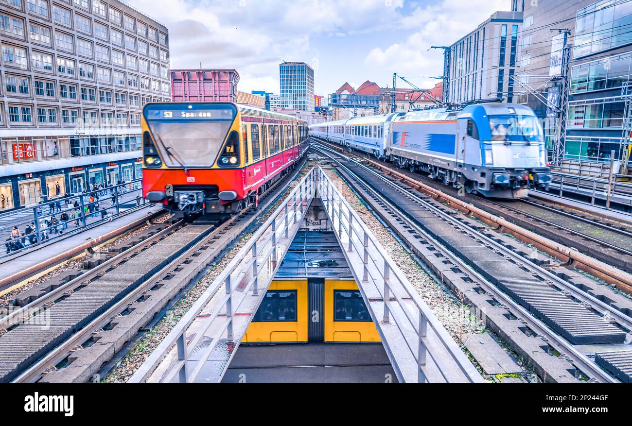 Berlin Alexanderplatz DB Bahn Zug Eisenbahn Stock Photo
