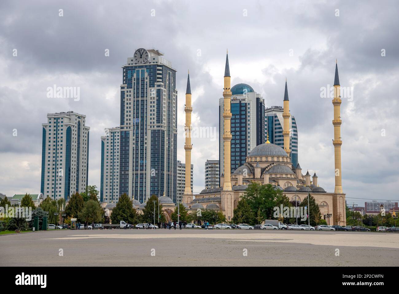 GROZNY, RUSSIA - SEPTEMBER 29, 2021: The Heart of Chechnya Mosque in the urban landscape. Grozny, Chechen Republic. Russia Stock Photo