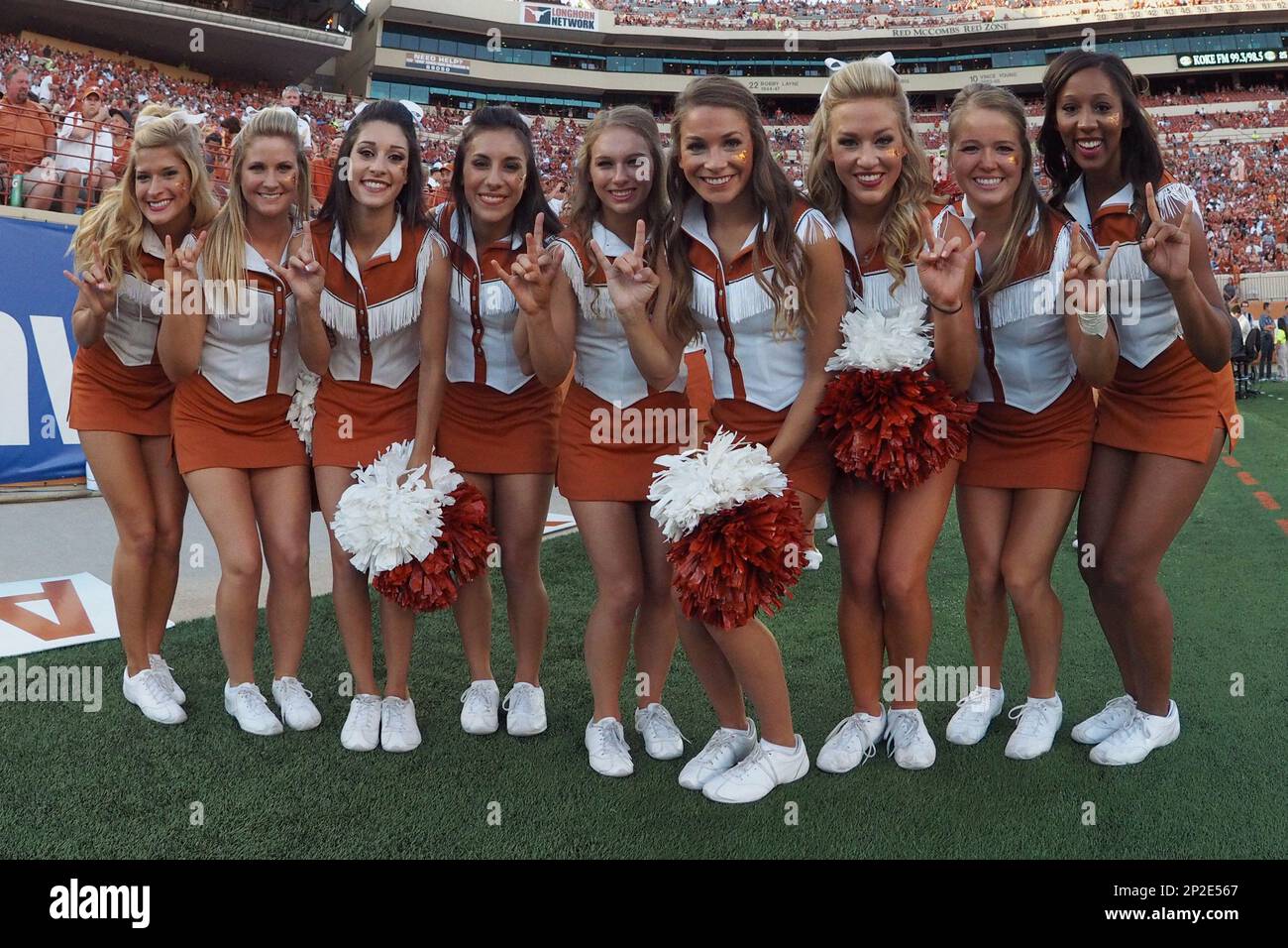 NFL Cheerleaders Sept 28, 2015